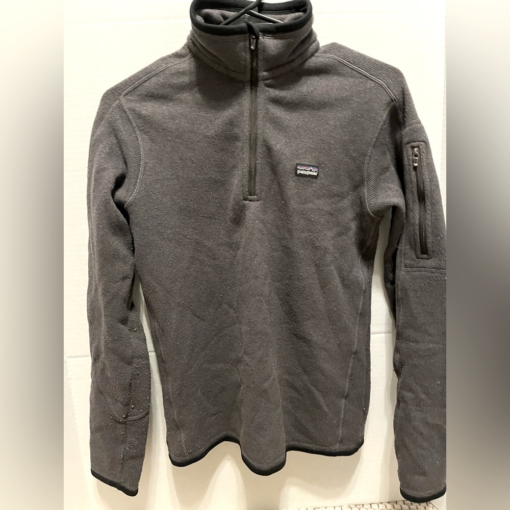 Womens Size S Patagonia grey 1/4 zip better sweater.